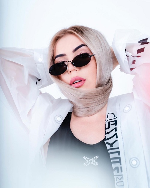 Мощно! Карина Кросс запустила собственный сериал