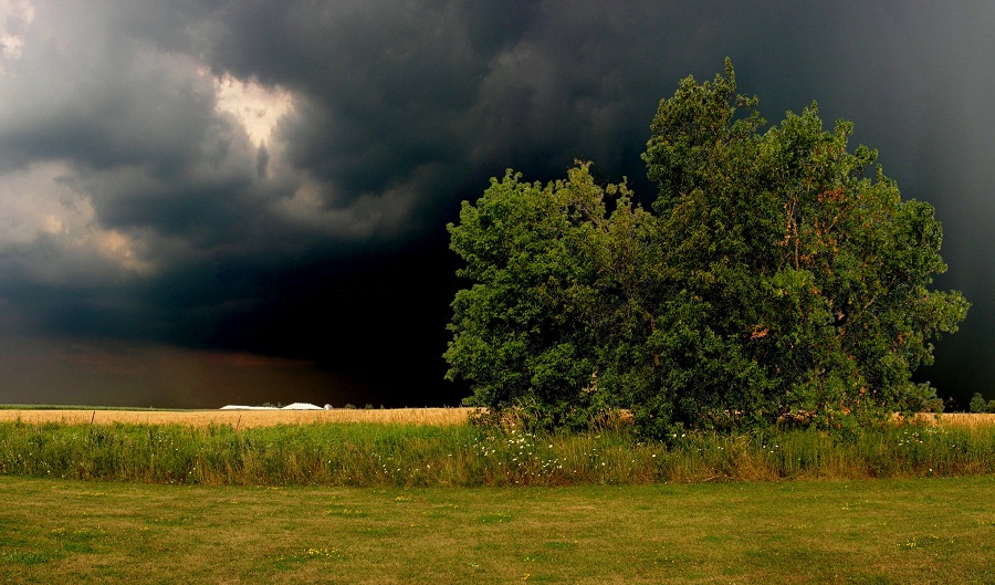 Почему хризотилцементный шифер поможет противостоять ураганам