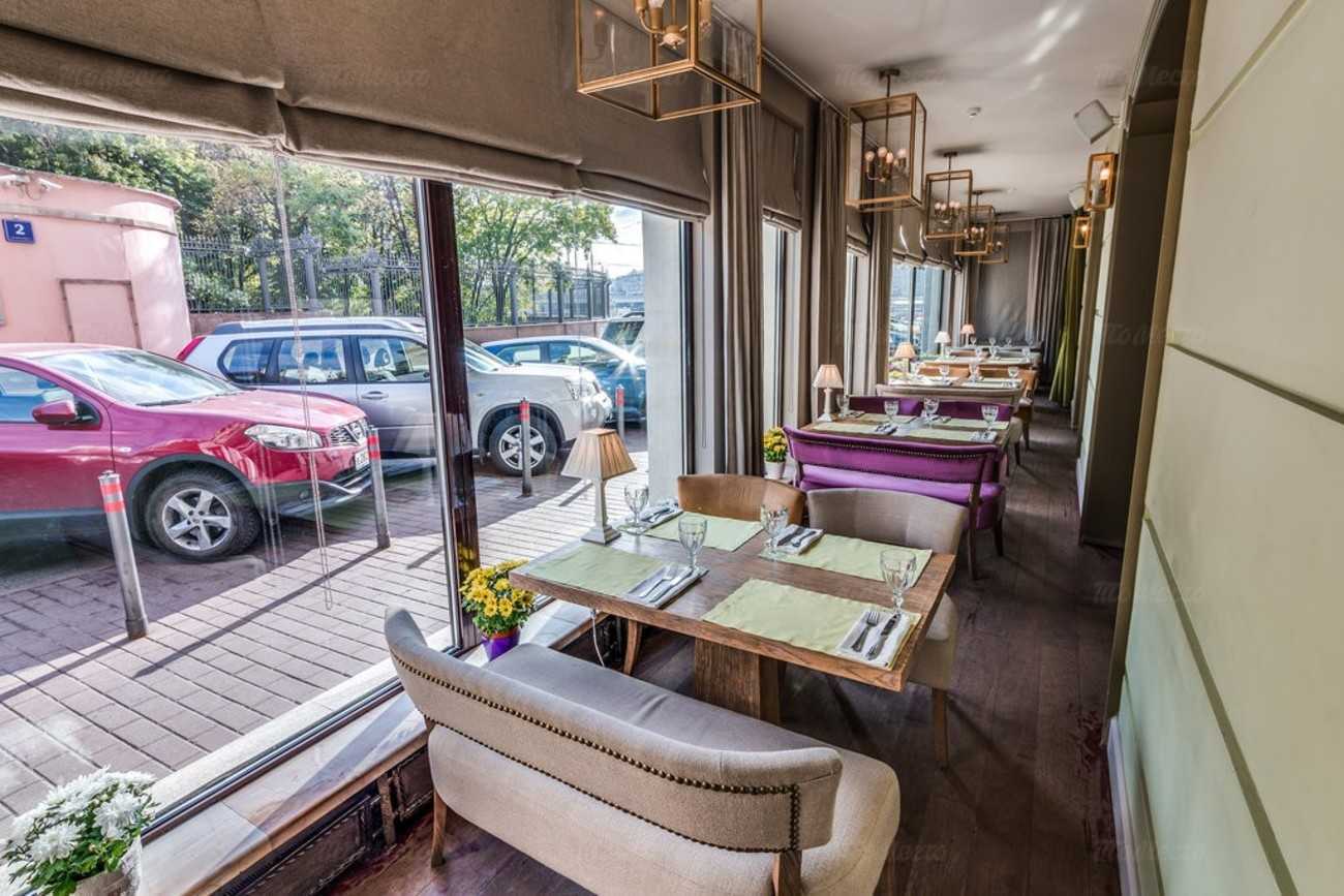 Скандал в Москве — ресторан «Белый дом» спокойно работает, несмотря на ограничения на фоне пандемии