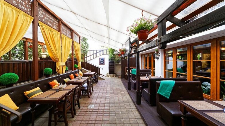 В Москве откроется около 3 тыс. летних веранд, баров и кафетериев