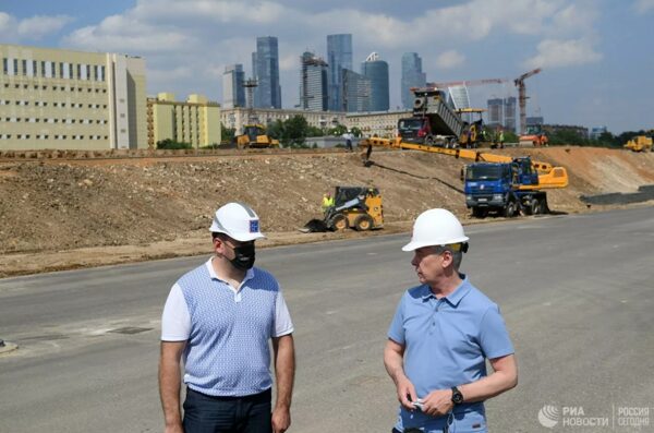 Сроки завершения строительства 24-й вылетной магистрали обсудили мэр Москвы и руководство АО «МИСК»