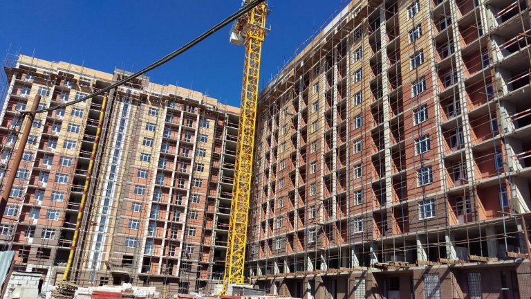 ГК «А101» собирается завершить в августе строительство школы и детсада в ЖК «Испанские кварталы»