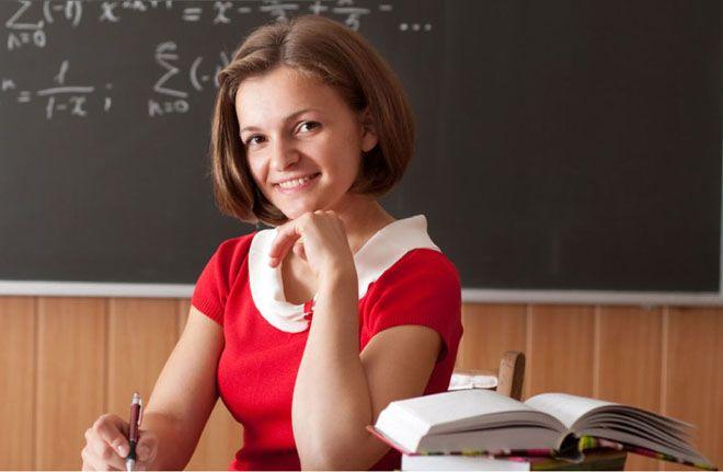 Андрей Зинин прокомментировал проведение в Москве флешмоба для выпускников школ