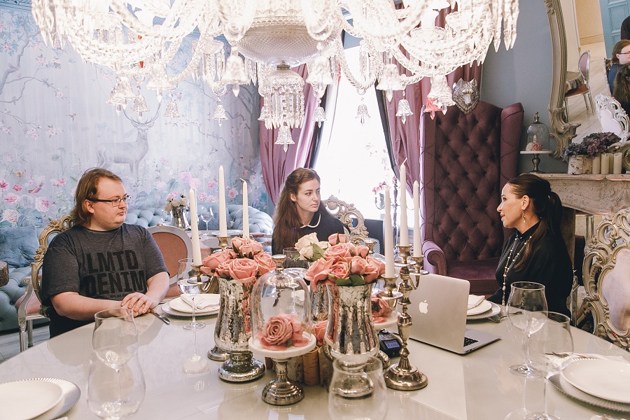 Благотворительный интернет-аукцион Lucky Cherry поддержал видеоблогер Володя Ржавый