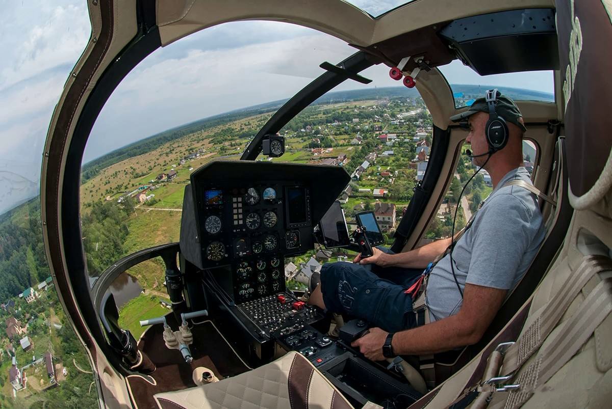 Вертолет сближает регионы
