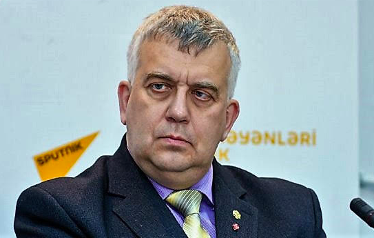 Русский историк Олег Кузнецов в своей книге предупреждает об угрозе миру