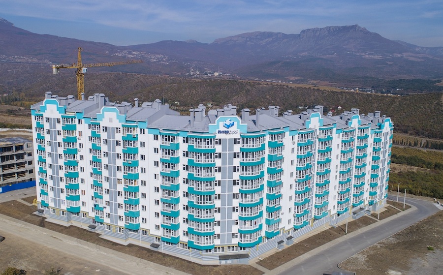 Успеть переехать к морю – в продаже остались последние 3 квартиры в ЖК «Семейный» в Алуште