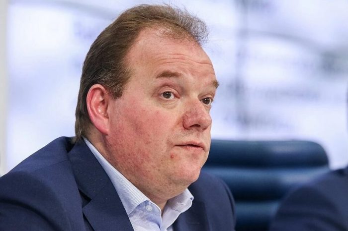 Александру Молоткову представили образовательные разработки компаний ОЭЗ «Технополис «Москва»