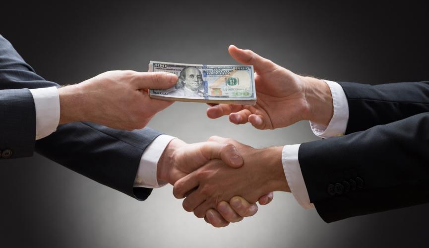 В России появится Фонд для охоты на коррупционеров