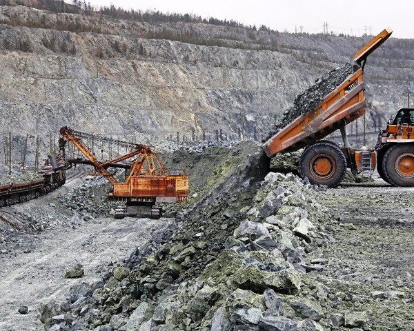 Производительность труда в «Ураласбесте» оценили на уровне России