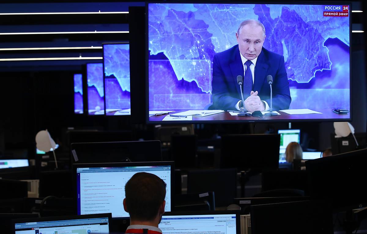 Владимир Путин провел предновогоднюю встречу с правительством