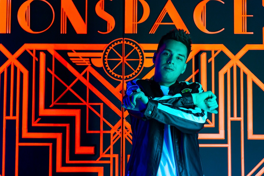 22 декабря реппер Dmitriy Pronin представил миру трек – «В объективе»