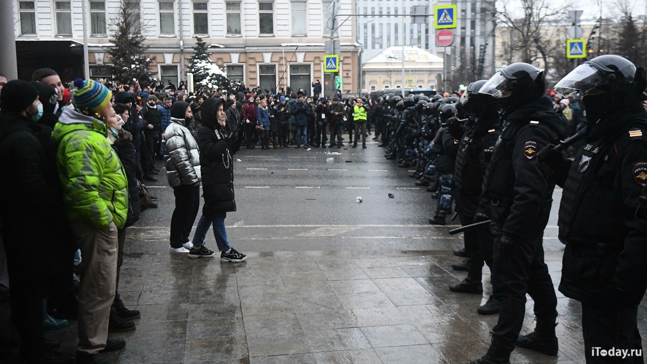 Владимир Путин заявил о недопустимости вовлечения несовершеннолетних в протесты