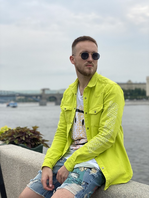 Артем Зуев (zuzureal) футболист и музыкант мечтает снять свой полный метр