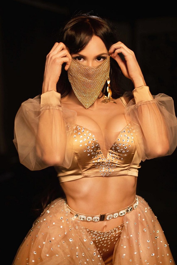 Инстаграм — звезда Любовь Носкова помогает перспективой певице в самореализации!