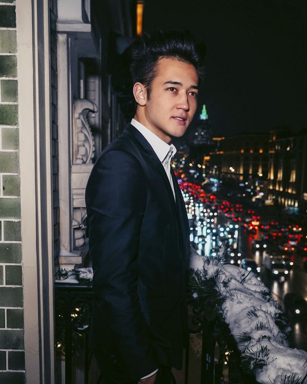 Блогер-миллионер Динат Гумеров открыл онлайн клуб