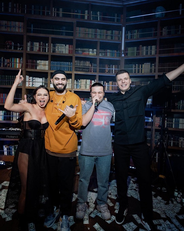 Грандиозный сюрприз от жены на тридцатилетие Артема Чекалина: HAMMALI & NAVAI и часы за 10 миллионов