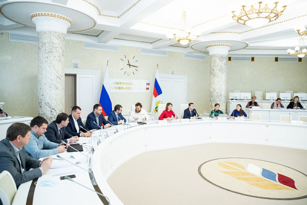 В Минсельхозе РФ выслушали предложения Олега Сироты и представителей проекта ОНФ «Народный фермер»