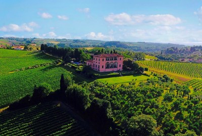 К производству тосканского вина Super Tuscan приступит Villa Mangiacane