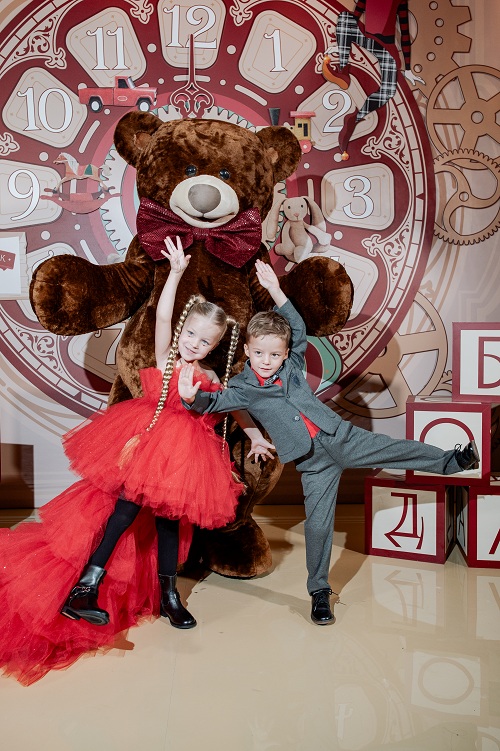 ST с Ассоль, Botanovna и Алина Акилова на дне рождения детей блогера Lerchek