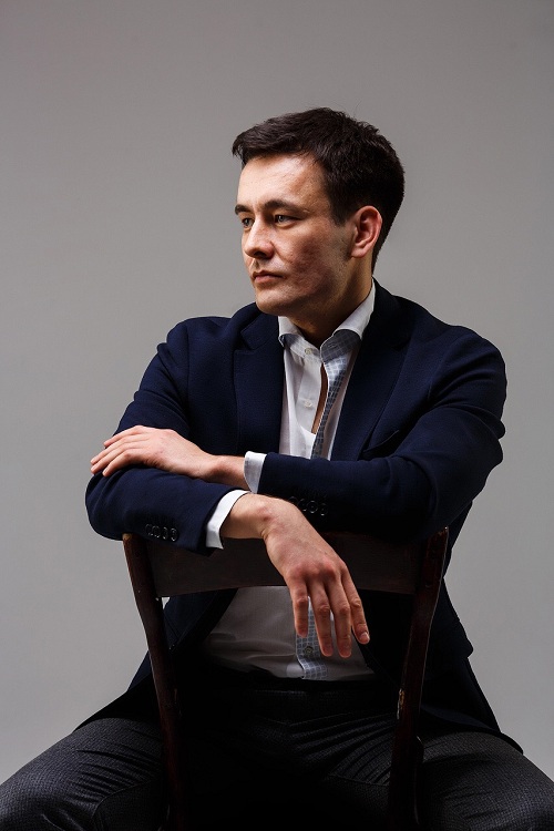 Хирург Рустам Курманбаев о тенденциях в сфере пластических операций