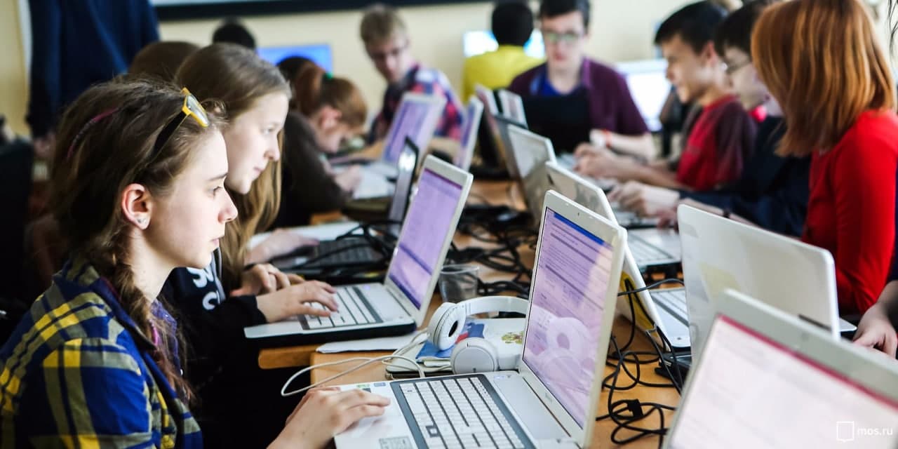 Педагоги и школьники Москвы примут участие в «Цифровом диктанте»