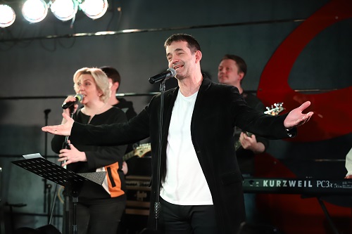 Социальную значимость совместного клипа Дмитрия Певцова и музыкальных коллективов столицы оценили эксперты