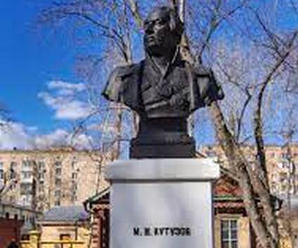 Наталья Сергунина: к 210-летию Отечественной войны 1812 года отреставрируют бюст Михаила Кутузова