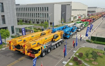 Краны XCMG работают в регионах на различных инфраструктурных проектах