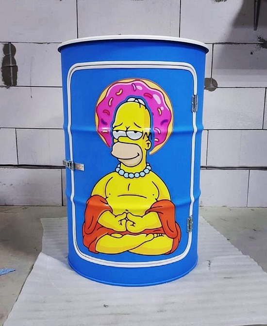 Бочка-бар с уникальной наклейкой в подарок