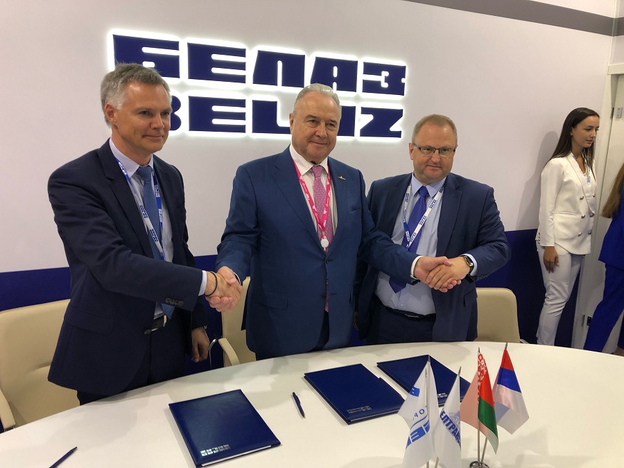 «Ураласбест» и «БЕЛАЗ» создают ремфонд для обеспечения техподдержки карьерного автопарка