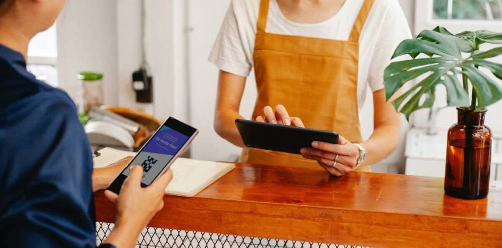 Власти Москвы отменили систему QR-кодов