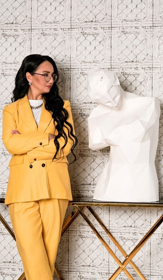 Илгизя Шалафиева представила свои картины на фестивале народных мастеров и художников России «Территория красоты-2021»