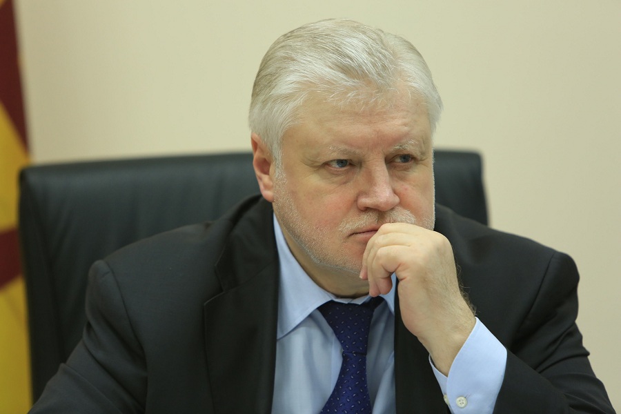 Сергей Миронов: Мигранты обязаны платить дополнительные налог на денежные переводы в среднеазиатские республики
