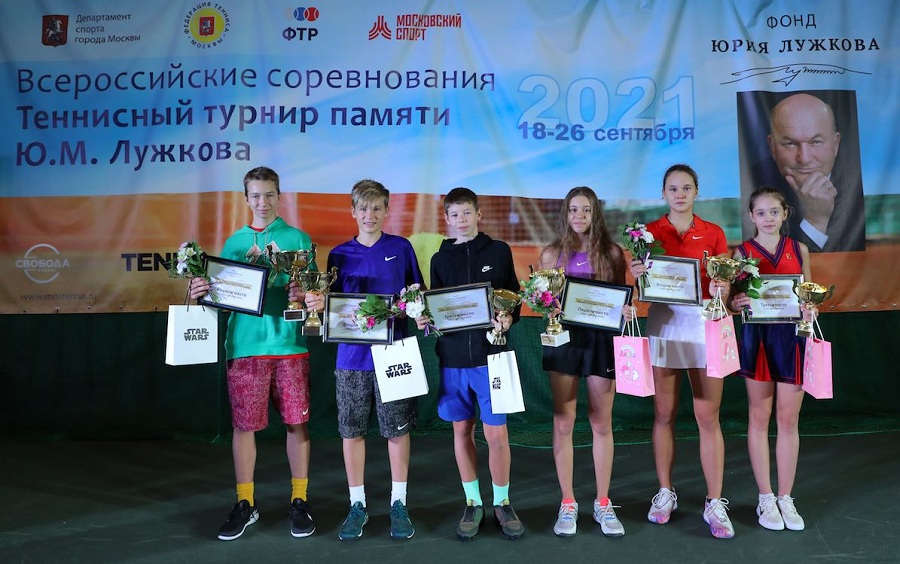 «Теннисный турнир памяти Ю.М. Лужкова» планируют сделать ежегодным