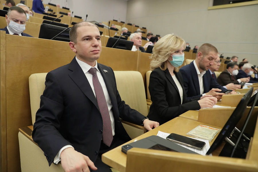 Михаил Романов: «Депутаты создают новые механизмы защиты доходов граждан»