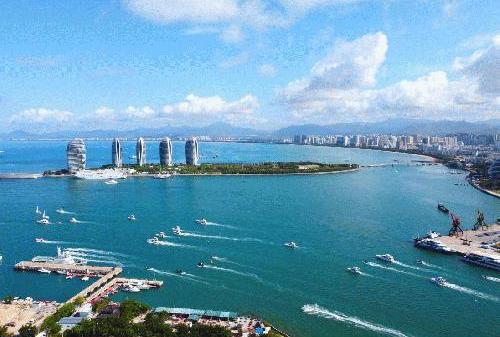 Санья уделяет особое внимание развитию более 10 новых форм туризма