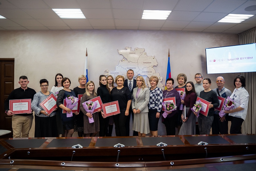 За реабилитацию пациентов после COVID-19 премию «Врач с большой буквы» получили 118 медиков