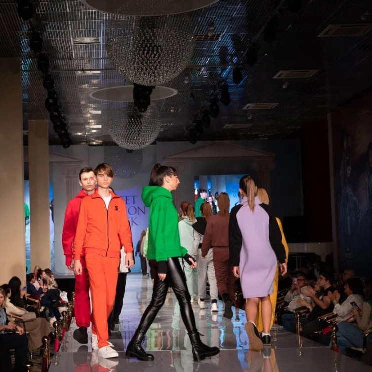 Слияние спорта и классики в новом показе Натальи Советской