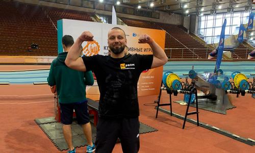 Сотрудник компании ООО «СТРОЙЖИЛПРОМ» стал серебряным призером в жиме лежа на корпоративных играх, прошедших в КЛФК ЦСКА