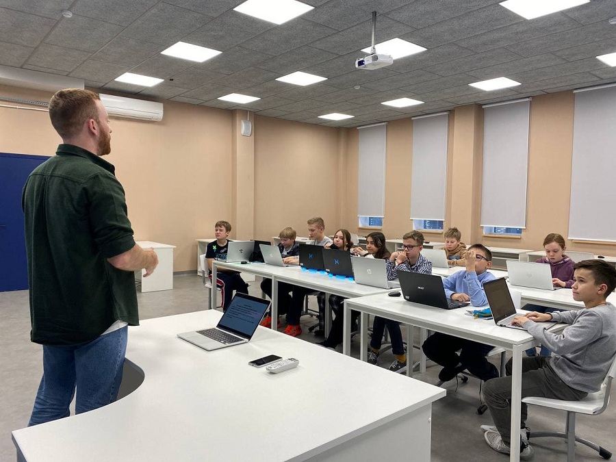 One! International School: тяжело в учении, легко в бою