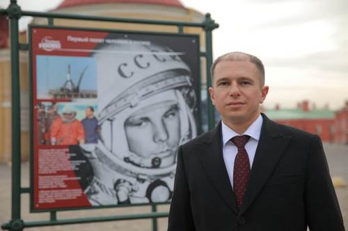 Михаил Романов пообещал, что добьется от властей помощи для умирающей на Бали россиянки