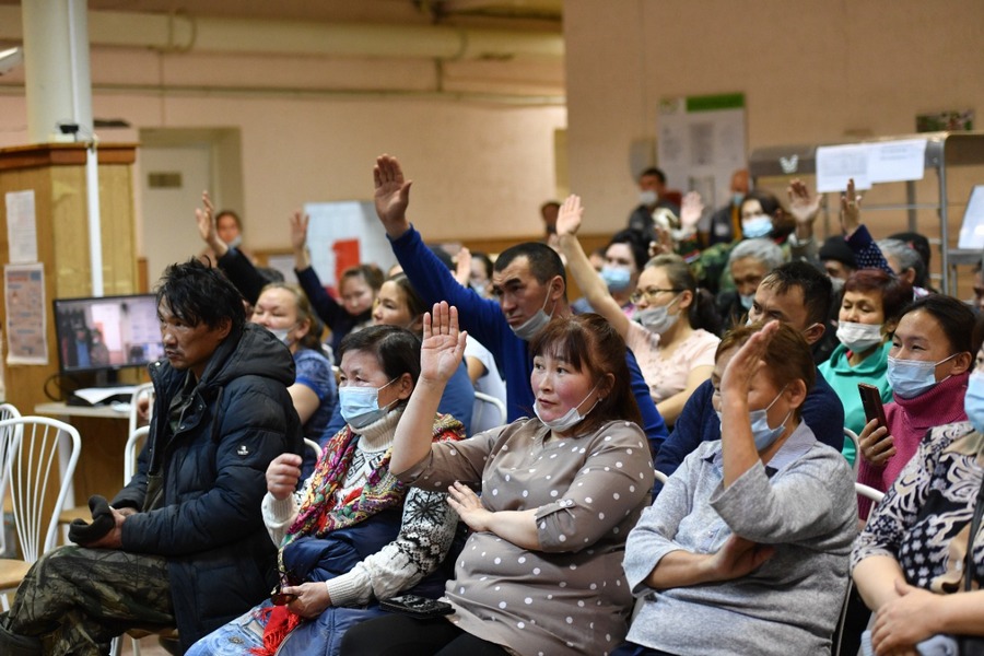 Жители Тухарда одобрили программу переселения и развития поселка, разработанную совместно с «Норникелем»