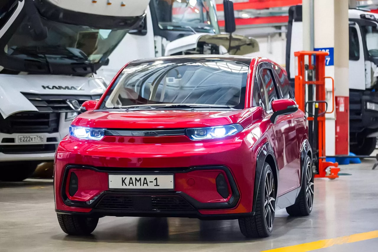 На улицах Москвы появятся российские электрокары