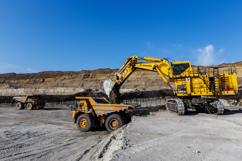 «Приморскуголь» провел патриотическую акцию в пос. Новошахтинский