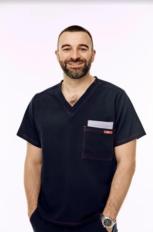 Артур Кулаев: «Моя работа — каждый день быть супергероем для маленького пациента и его родителей»