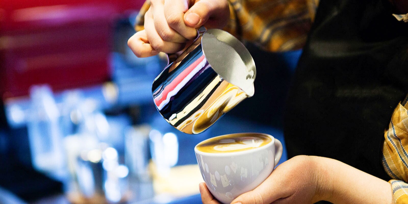 Кофейни, пекарня и бургерная: в Москве одобрили первые гранты на открытие новых точек общепита