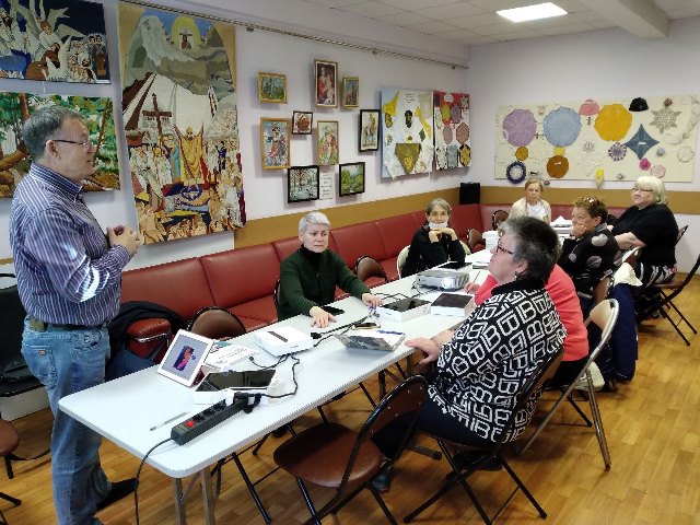 Москвичи старшего возраста смогут заработать на любимом деле