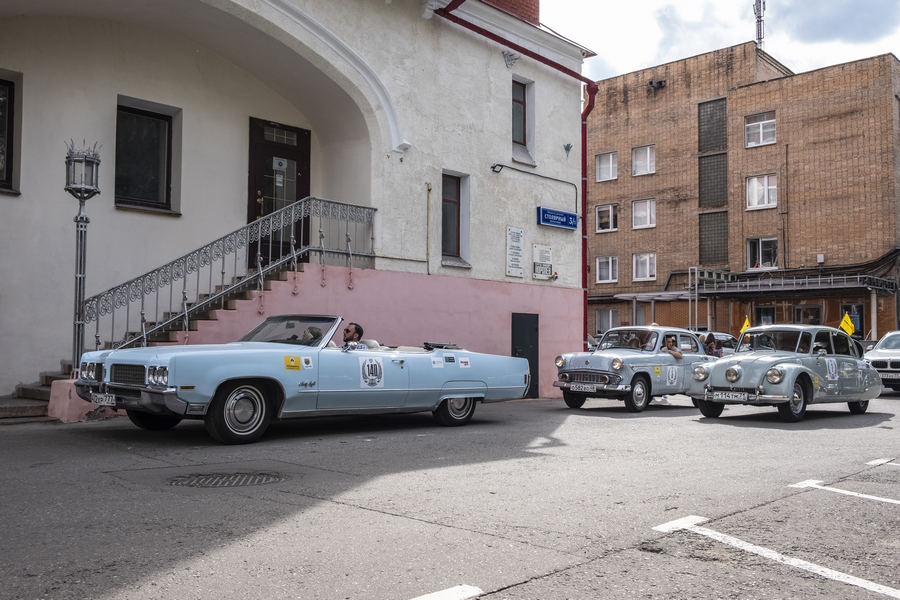 В летнем этапе ралли «Столица» приняли участие 70 ретроавтомобилей