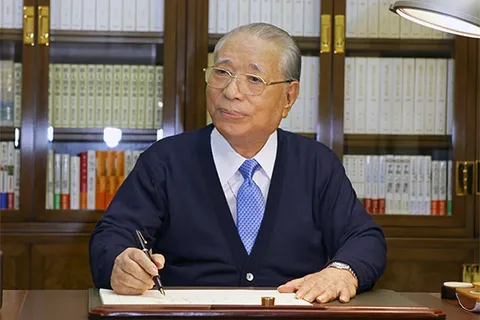 Буддийский лидер призывает взять обязательство «не применять первыми» ядерное оружие&nbsp;